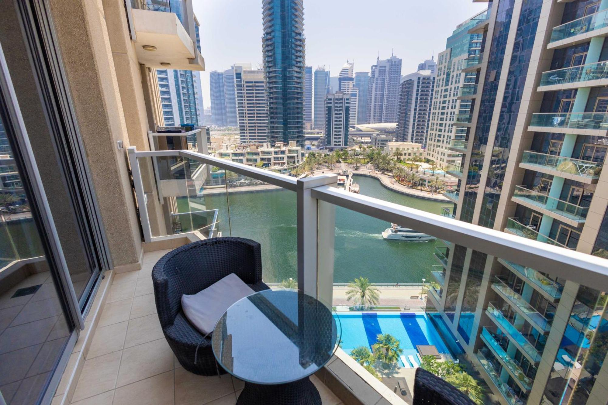 Marina Tower & Residences Apartment