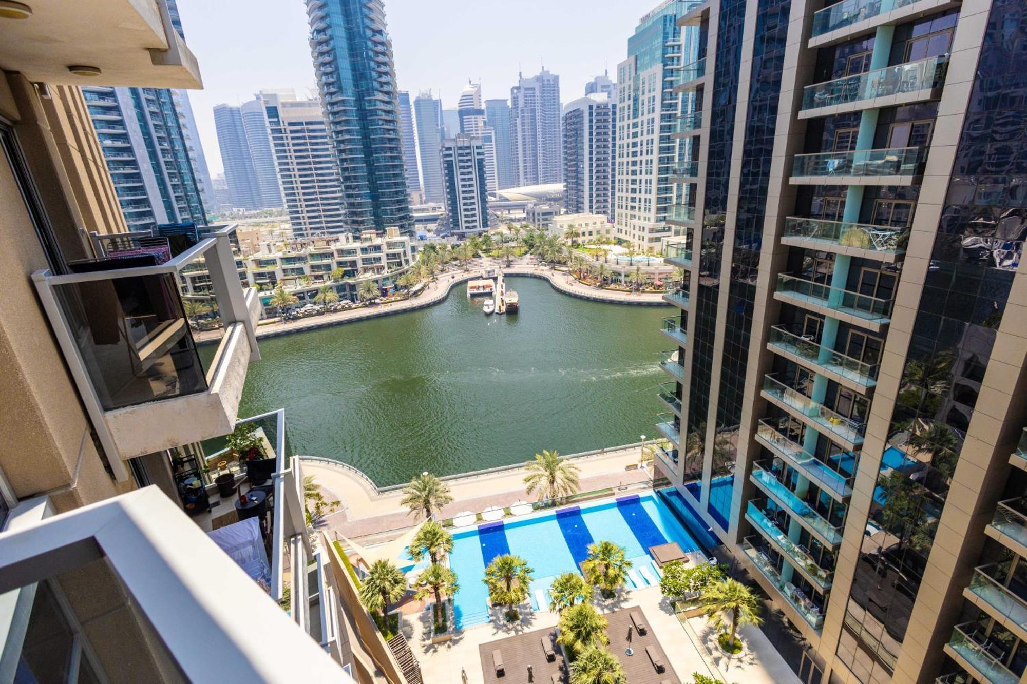 Marina Tower & Residences *