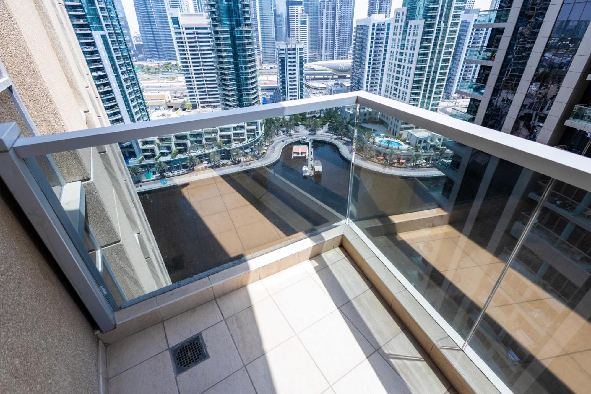 Marina Tower & Residences Apartment *