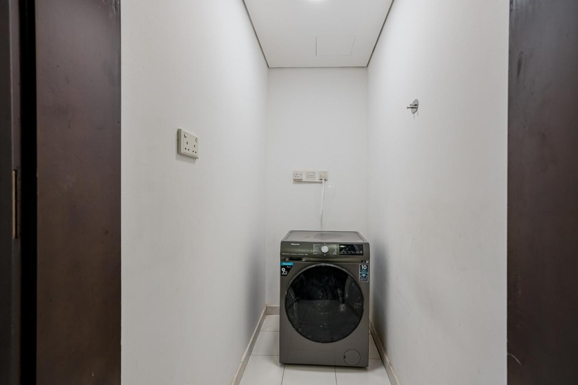 Marina Tower & Residences Apartment Dubai