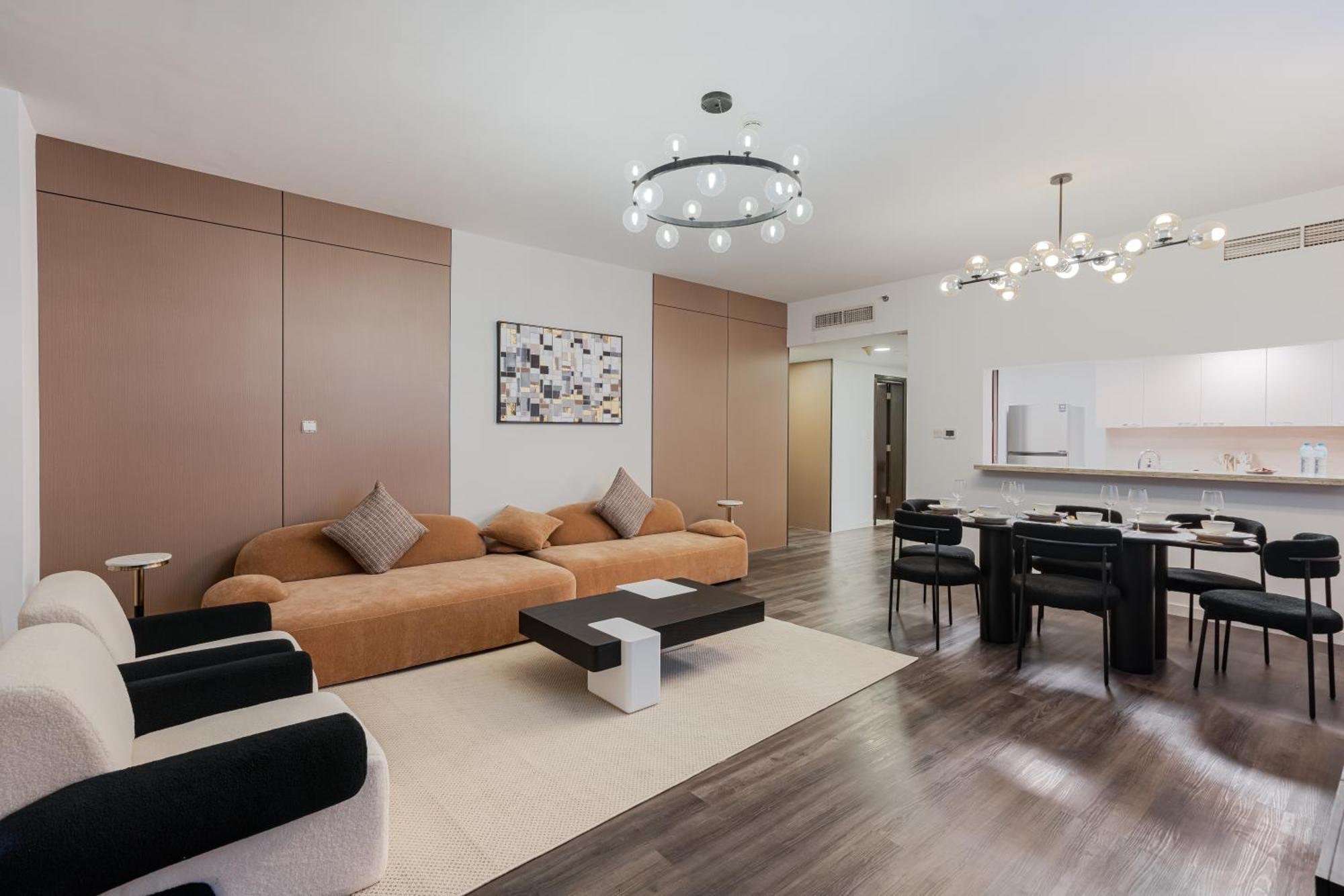 Marina Tower & Residences